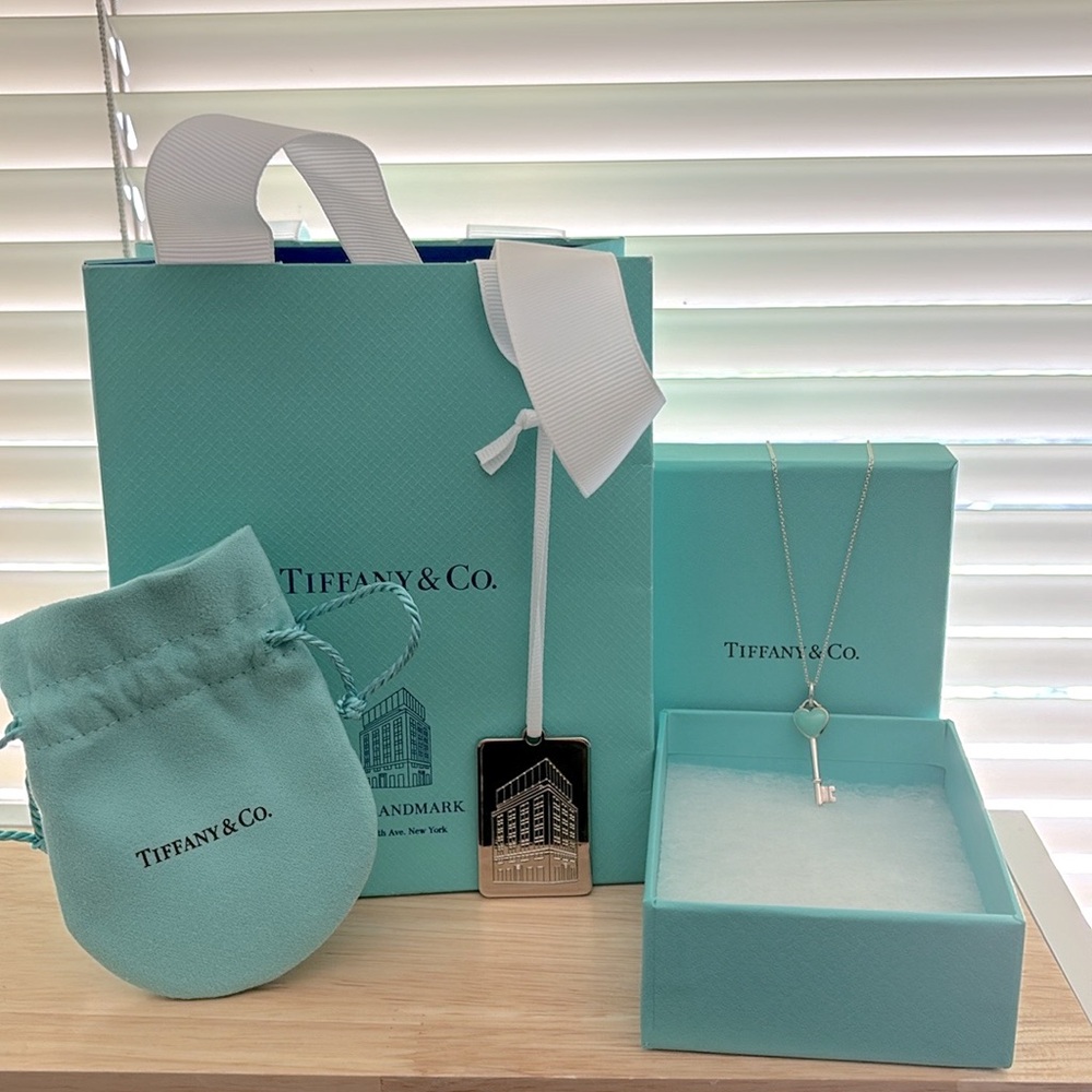 Tiffany & Co. 925 Sterling Blue Enamel “Key To My Heart” 18” Necklace